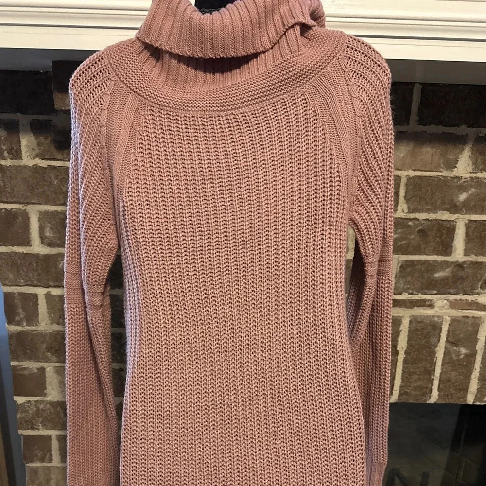 Cozy Pink Knit Midi Dress - Picture 5 of 8